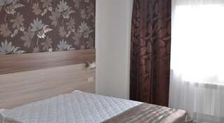 Гостевой дом Inn Afonya Нижнекамск Большой двухместный номер c 1 кроватью или 2 отдельными кроватями-3
